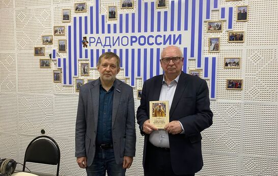 Рецензии на новые сборники статей орловского историка-краеведа Анатолия Ивановича Перелыгина.