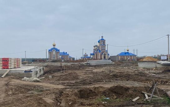 В подсобном хозяйстве «Орловский Колос», активно строится сельскохозяйственная гимназия имени П.А. Столыпина