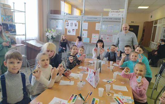 В это воскресенье состоялся заключительный мастер-класс по росписи дерева, который включал в себя целый комплекс творческих занятий