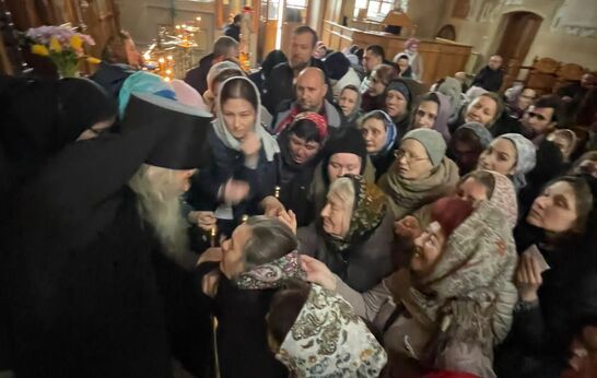 Схиархимандрит Илий (Ноздрин) принял участие в Богослужении в Оптиной Пустыни.