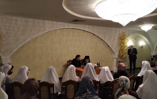 Cхиархимандрит Илий (Ноздрин) и руководитель проекта 