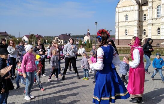 27 сентября состоялся праздник выходного дня «В поисках сказки».