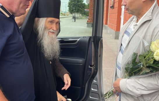Схиархимандрит Илий (Ноздрин) посетил часовню Николая Чудотворца.