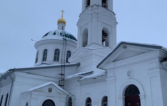 13 января схиархимандрит Илий (Ноздрин) совершил вечернее богослужение в Никольском кафедральном соборе Оренбурга