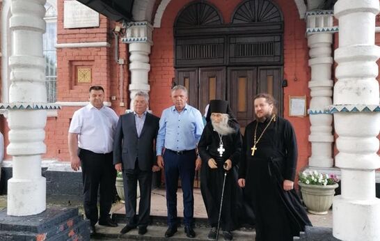 Схиархимандрит Илий (Ноздрин) и Геннадий Николаевич Цурков прибыли в Тулу.