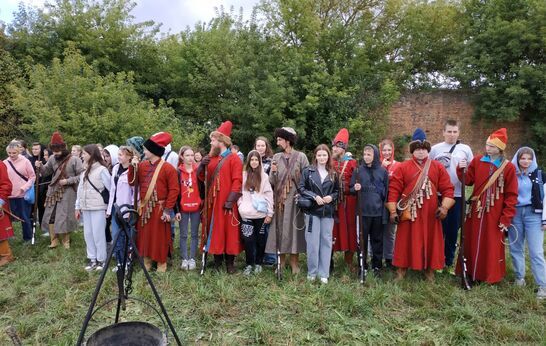 Исторические реконструкции II Всероссийского военно-патриотического фестиваля «Сабуровская крепость».