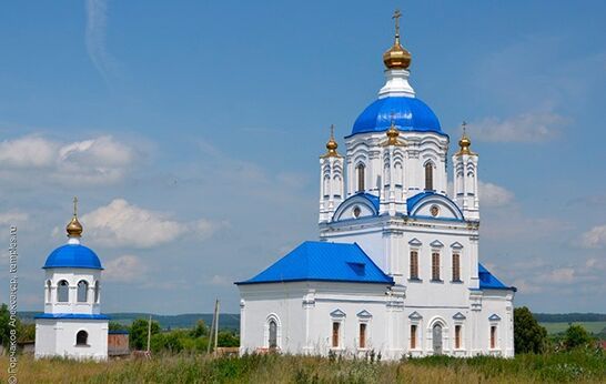 Cхиархимандрит Илий (Ноздрин) возглавил Божественную литургию в храме Воскресения Словущего.