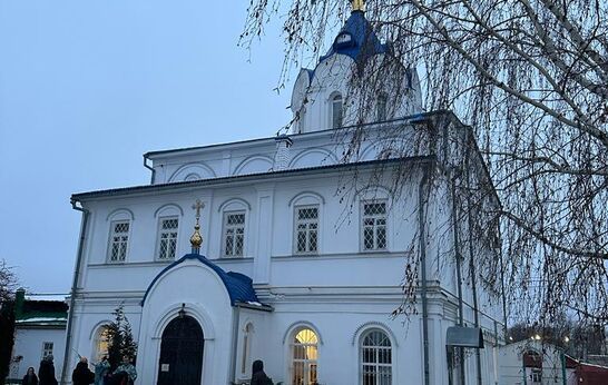 Схиархимандрит Илий (Ноздрин) принял участие в Архипастырском Богослужении в Свято-Введенском женском монастыре. 