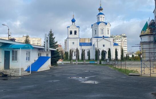 Cхиархимандрит Илий (Ноздрин) принял участие в Божественной Литургии по чину святителя Василия Великого в Успенском мужском монастыре города Орла.