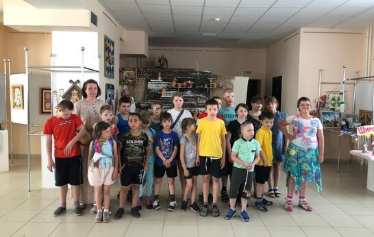 16 июня Вятский Посад посетили дети и педагоги Орловской образовательной школы для обучающихся с ограниченными возможностями здоровья