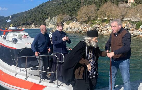 Схиархимандрит Илий (Ноздрин) и Геннадий Николаевич Цурков посетили Андреевский скит на Святой Горе Афон.