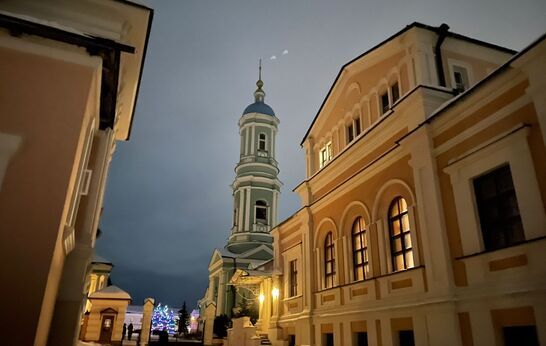 Схиархимандрит Илий (Ноздрин)  возглавил Всенощное бдение в Оптиной пустыни.