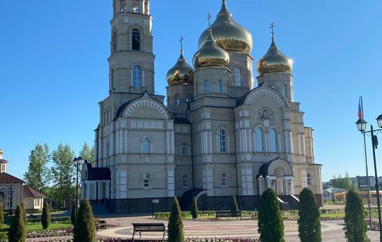 Cхиархимандрит Илий (Ноздрин) возглавил Божественную Литургию в храме Сретения Господня Духовно-православного центра 