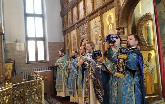 Схиархимандрит Илий (Ноздрин) возглавил Божественную Литургию в Свято-Успенском мужском монастыре.