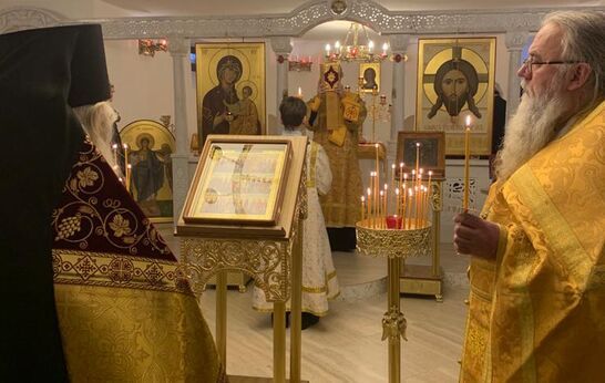 Cхиархимандрит Илий (Ноздрин) совершил праздничную утреню и возглавил Божественную Литургию в женской обители в честь святых жён Мироносиц в Клыково.