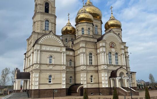 Схиархимандрит Илий (Ноздрин)   возглавил вечернее Богослужение с чином погребения и Выносом Плащаницы в Храме Сретения Господня Духовно-православного центра 