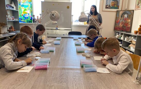 Гостями мастерских Православной Артели стали обучающиеся МБОУ 
