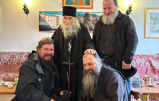 Cхиархимандрит Илий (Ноздрин) и руководитель проекта 