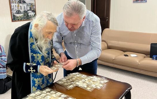 Схиархимандрит Илий  (Ноздрин)  совершил чин освящения крестов.