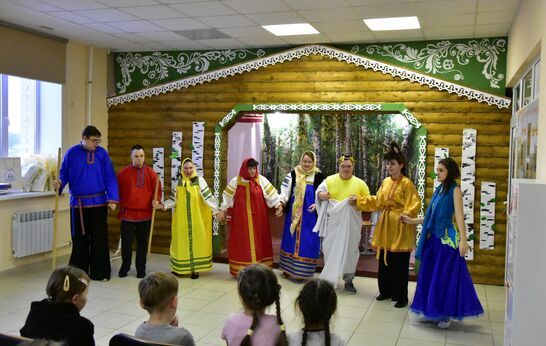 Закончилось обучение для детей и взрослых из центра «Равные» по направлениям декоративно-прикладное искусство и керамика