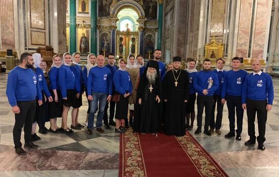 8 сентября схиархимадрит Илий сослужил Божественную литургию в Исаакиевском соборе