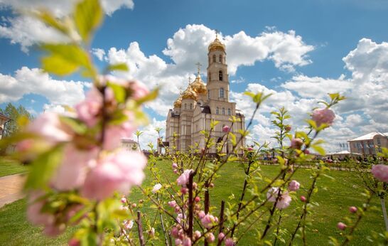 Трехдневный III Международный фестиваль православной культуры и народного искусства «Традиции Святой Руси», посетило множество почётных гостей.