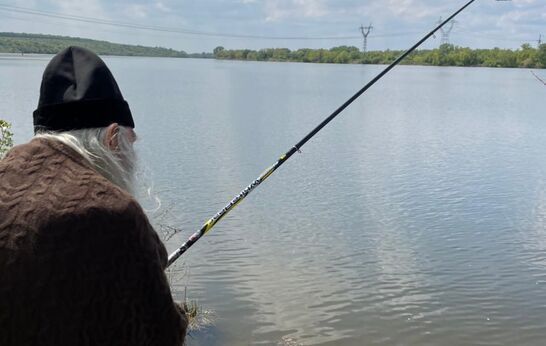 Схиархимандрит Илий (Ноздрин) и руководитель проекта «Вятский Посад» Геннадий Николаевич Цурков на реке Донец в Ростовской области.