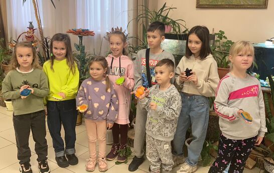 В стенах Православной Артели прошёл традиционный праздник выходного дня. Сегодня он был наполнен шумными мастер-классами и улыбками детей.