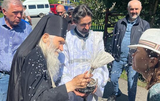 Схиархимандрит Илий (Ноздрин) освятил передвижную звонницу в хуторе Старозолотовский.