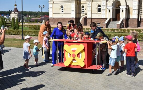 6 сентября на территории Духовно-Православного центра «Вятский Посад» состоялся детский праздник «От винта!»