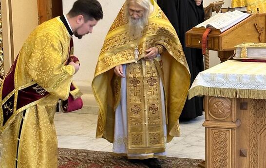 Схиархимандрит Илий (Ноздрин) принял участие в Божественной литургии в храме Богоявления Господня.