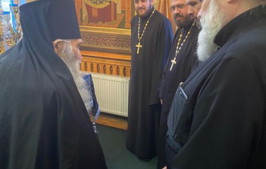 Схиархимандрит Илий (Ноздрин) и руководитель проекта Вятский Посад Геннадий Николаевич Цурков посетили Одигитриевский женский монастырь в Челябинске.  Одигитриевский женский монастырь