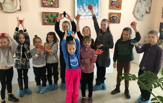 Воскресенье в Православной Артели как всегда шумное и веселое.