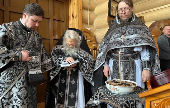 Схиархимандрит Илий (Ноздрин) совершил Богослужение в скиту Димитрия Солунского.