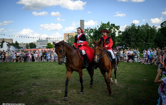 Конный клуб «Вязки» представит зрелищную программу на Фестивале «Сабуровская крепость».