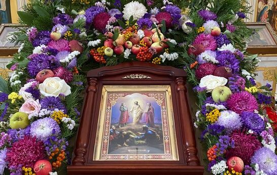 Схиархимандрит Илий и настоятель храма протоиерей Александр Ордин, совершили праздничное Богослужение.