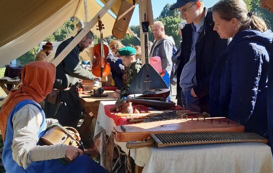 Одной из ярких площадок масштабного Фестиваля станет «Ремесленная слобода», посвящённая быту и ремёслам XIII-XVII вв.