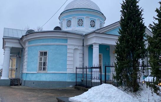 Cхиархимандрит Илий (Ноздрин) молился за Богослужением в храме Успения Пресвятой Богородицы города Пскова. 