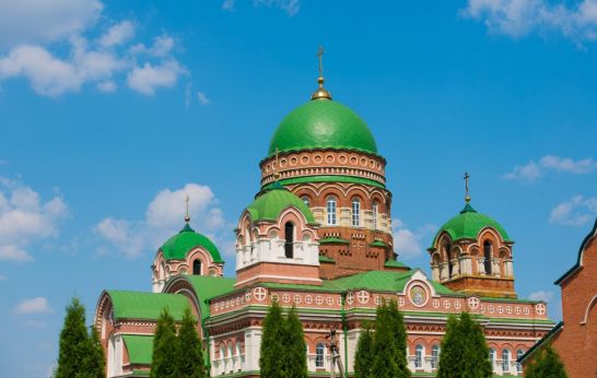 Схиархимандрит Илий (Ноздрин) и руководитель проекта «Вятский Посад» Г.Н. Цурков посетили Свято-Димитриевский Троекуровский Иларионовский женский монастырь в Липецкой области