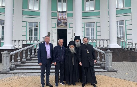 Схиархимандрит Илий (Ноздрин) и руководитель проекта «Вятский Посад» Г.Н. Цурков встретились с губернатором Белгородской области Евгением Савченко