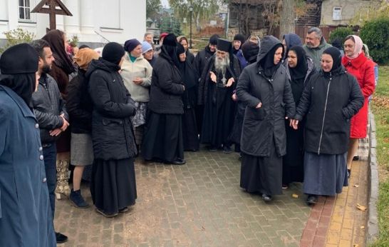 Схиархимандрит Илий (Ноздрин) и руководитель проекта 