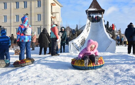 Приглашаем на зимнюю горку в Вятский Посад!