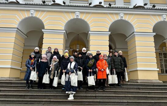 Педагоги Духовно-православного центра «Вятский Посад» и учащиеся Православной гимназии посетили Санкт-Петербург по приглашению представителей «Комитета по внешнем связям Санкт-Петербурга». 