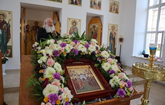 Архиерейское Богослужение в храме 12-ти апостолов в 