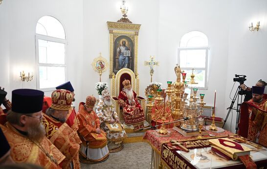 Архиерейское Богослужение в храме Сретения Господня во второй день Фестиваля «Традиции Святой Руси».